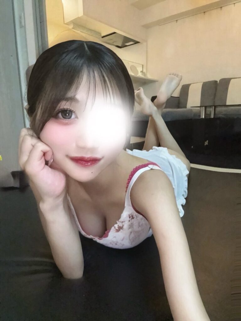 6B538B8F 136B 4748 8E48 BD543CC7A21B